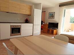 Burgit in Santa y With 2 Bedrooms and 1 Bathrooms