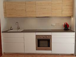 Burgit in Santa y With 2 Bedrooms and 1 Bathrooms