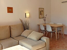 Burgit in Santa y With 2 Bedrooms and 1 Bathrooms