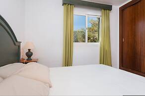 Burgit in Santa y With 2 Bedrooms and 1 Bathrooms