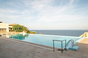 Giotto In Sardegna With Shared Pool