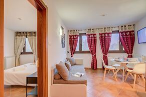 L Aquila Campo Smith On The Ski Slopes