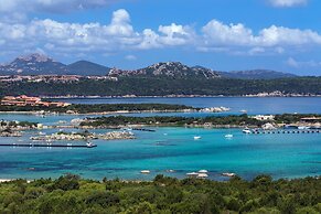 Su Entu in Palau With 1 Bedrooms and 1 Bathrooms