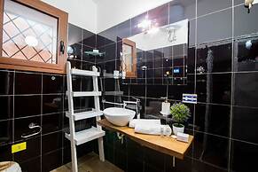 Su Entu in Palau With 1 Bedrooms and 1 Bathrooms