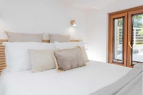 Aurelia 30- Cozy Flat