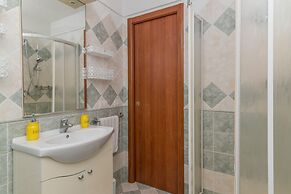 Casa Emozione With Shared Pool