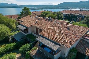 Casa Emozione With Shared Pool