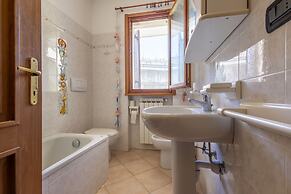 Spacious Apartment With Terrace by Wonderful Italy