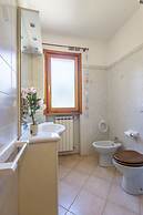 Spacious Apartment With Terrace by Wonderful Italy