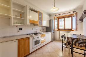 Spacious Apartment With Terrace by Wonderful Italy