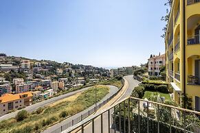 Spacious Apartment With Terrace by Wonderful Italy