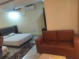 Goroomgo Basu Premium Puri