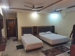 Goroomgo Basu Premium Puri