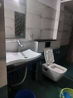 Goroomgo Basu Premium Puri