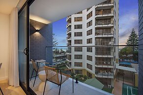 The Shores Surfers Paradise Apartments