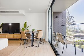 The Shores Surfers Paradise Apartments