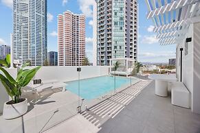 The Shores Surfers Paradise Apartments