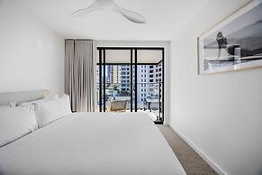 The Shores Surfers Paradise Apartments