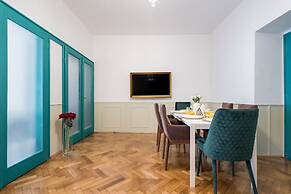 HIGHLINE DOWNTOWN Residences