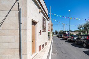 4196 Tina House & Parking by Barbarhouse