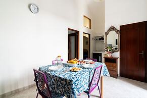 4196 Tina House & Parking by Barbarhouse