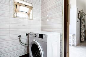 4196 Tina House & Parking by Barbarhouse