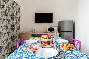 4196 Tina House & Parking by Barbarhouse