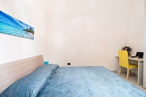 4196 Tina House & Parking by Barbarhouse