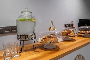 Smart and Simple Hotel Karakoy