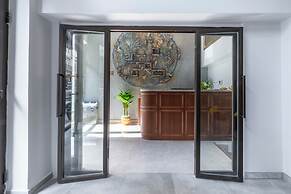 Smart and Simple Hotel Karakoy