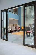 Smart and Simple Hotel Karakoy