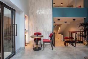 Smart and Simple Hotel Karakoy