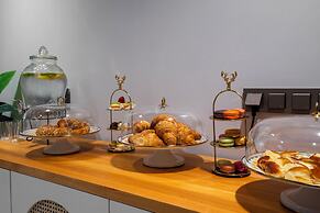 Smart and Simple Hotel Karakoy