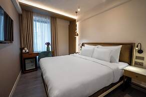 Smart and Simple Hotel Karakoy