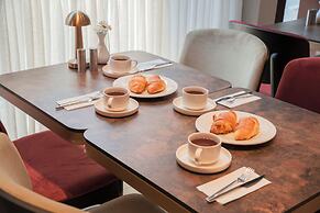 Smart and Simple Hotel Karakoy