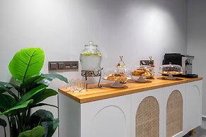 Smart and Simple Hotel Karakoy