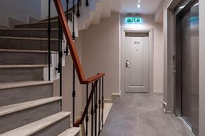 Smart and Simple Hotel Karakoy