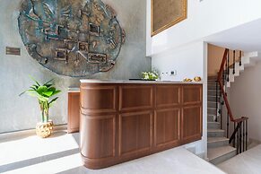 Smart and Simple Hotel Karakoy