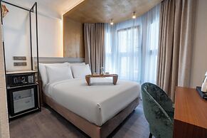 Smart and Simple Hotel Karakoy