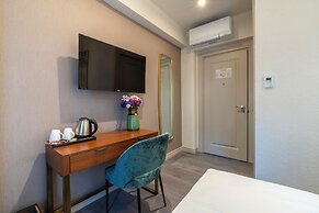 Smart and Simple Hotel Karakoy