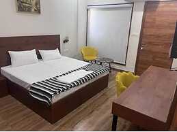 Hotel Sunlight Brown By GRB