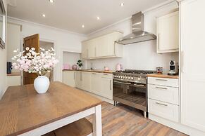 Host Stay Yule House