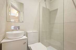 Host Stay Yule House