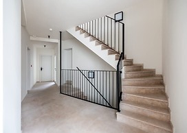 Chic Duplex Studio With High-quality Finishes in Ghent Center