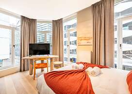 Trendy Modern Corner Studio With a View of Ghent