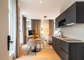 Trendy Modern Corner Studio With a View of Ghent