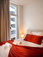 Trendy Modern Corner Studio With a View of Ghent