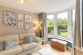 Host Stay Clearmount Cottage