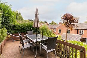 Host Stay Clearmount Cottage