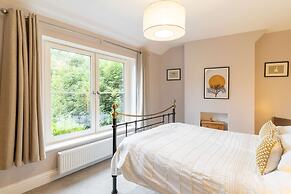 Host Stay Clearmount Cottage